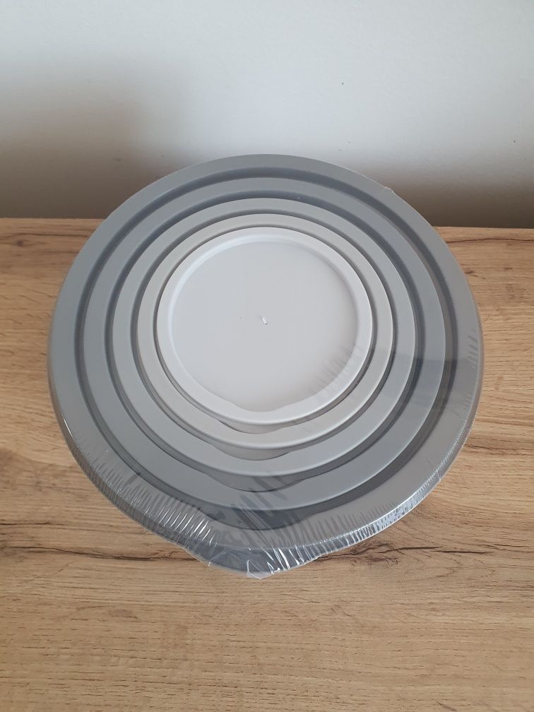 Zestaw 5 pojemników plastikowych