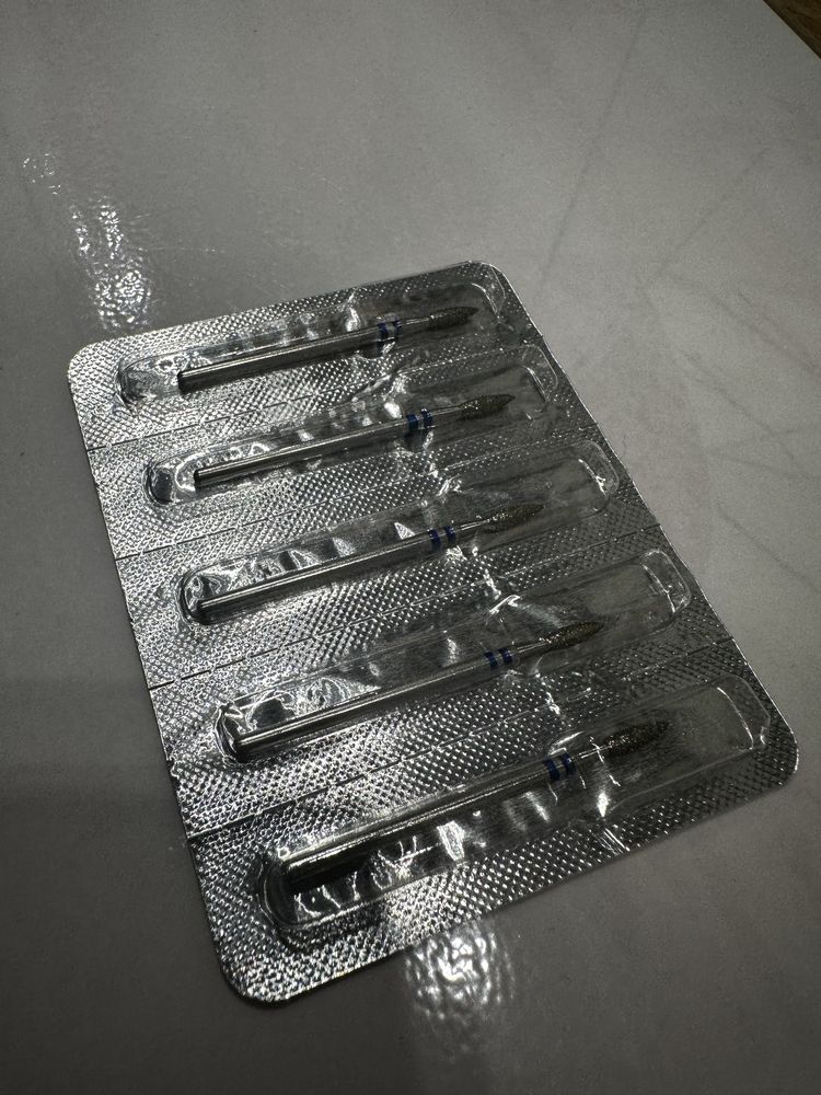 Frezy do paznokci , skórek .Frez z Węglika. Frezy z Ukrainy diamentowy