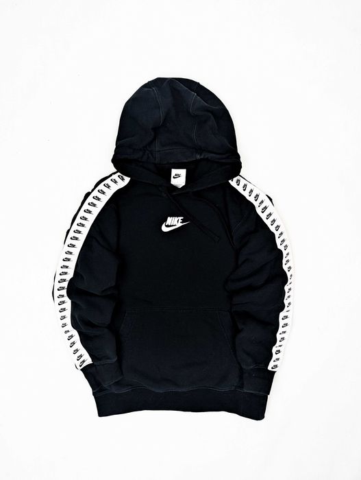 Nike czarna bluza z lampasami S logo