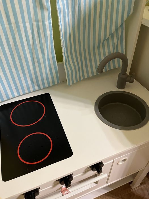 Дитяча кухня у гарному стані