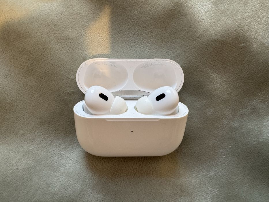 Apple Airpods Pro 2 Lightning