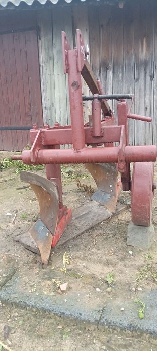 Pługi dwójki mniejsze od grudziądzkich do małego traktorka