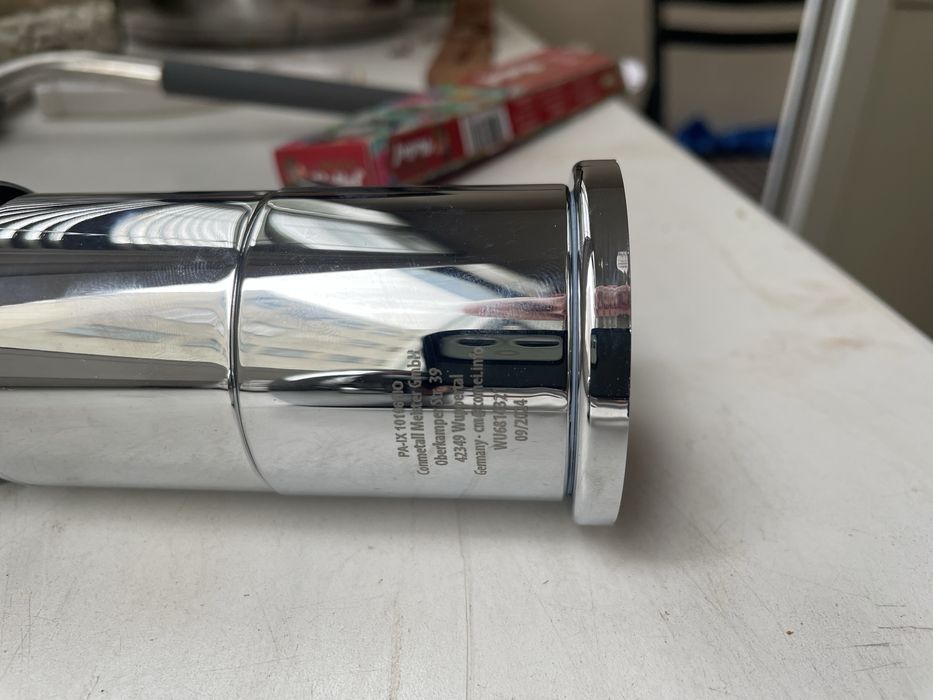 Змішувач кухонний! Є тільки деталі