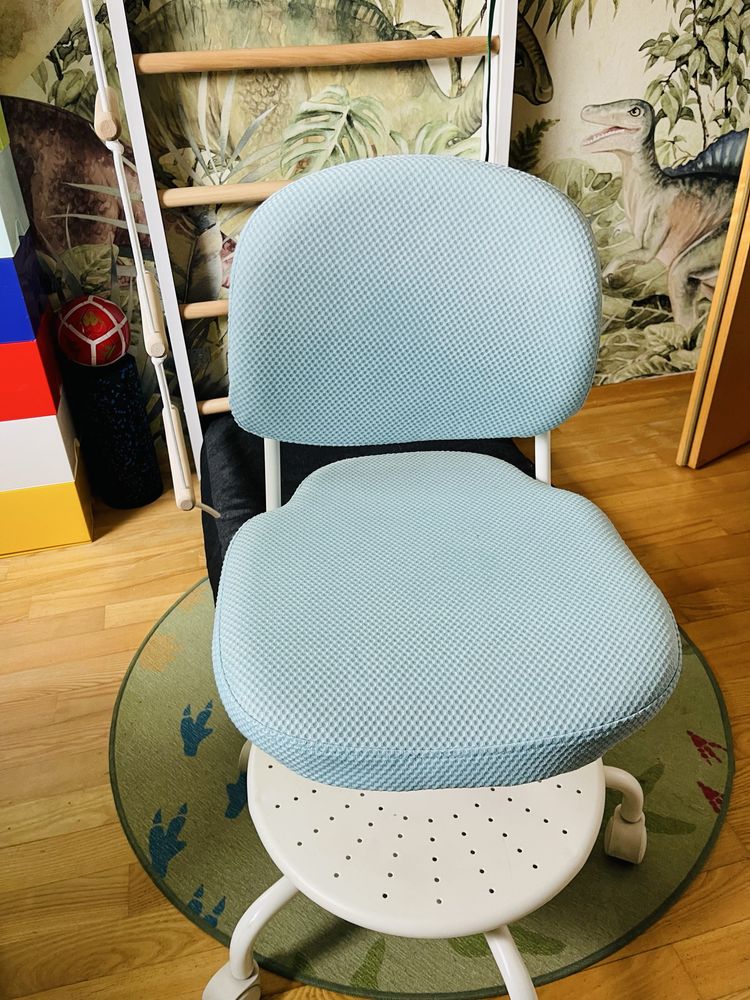 Dziecięce krzesło biurowe - IKEA VIMUND stan bardzo dobry