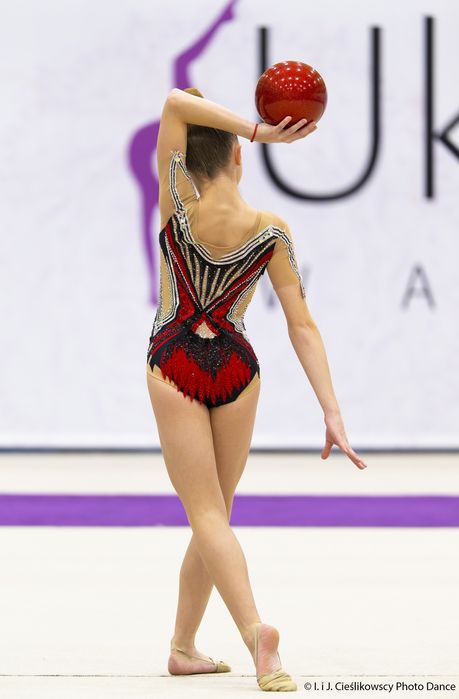 Strój startowy do gimnastyki artystycznej 140-146