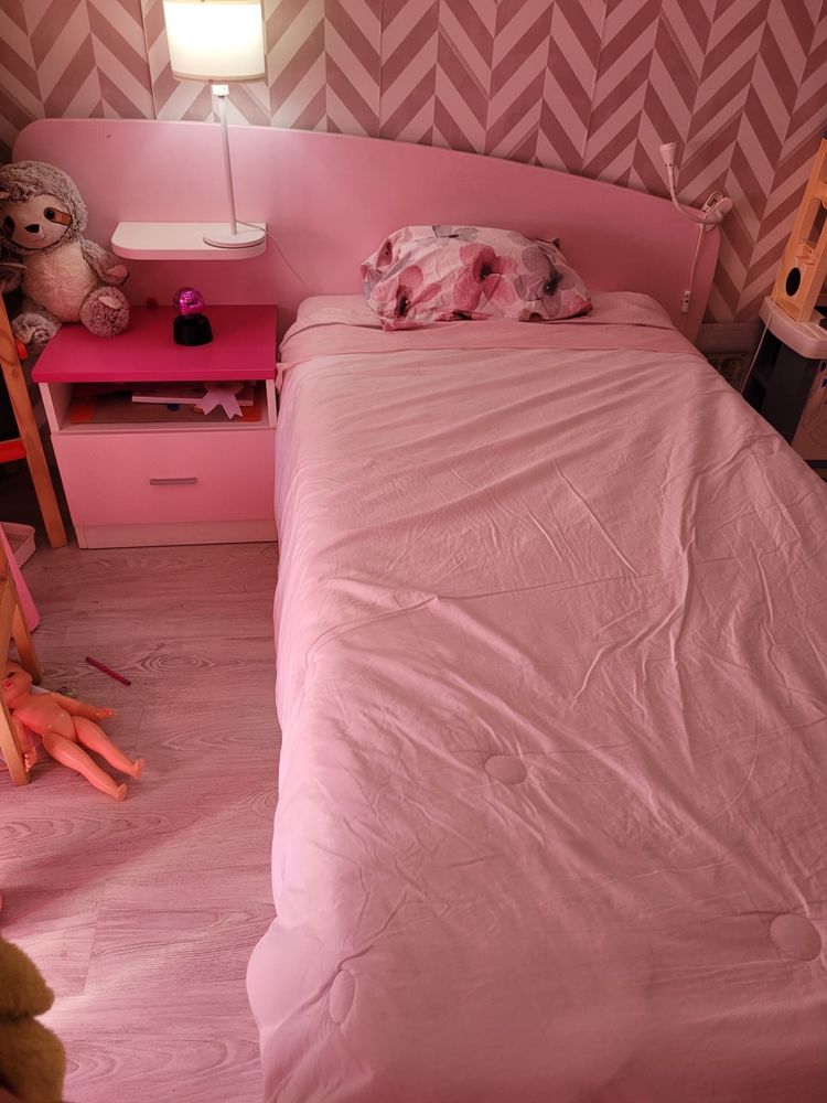 Vendo mobilia de quarto menina