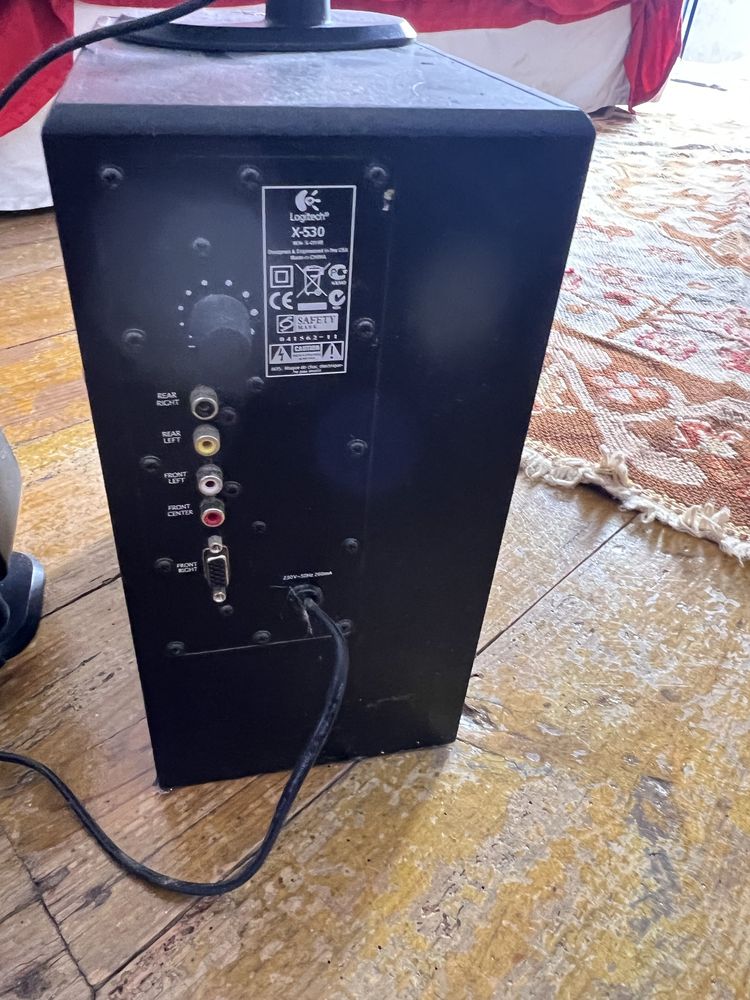 Colunas logitech