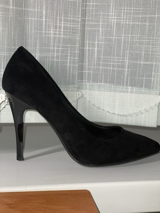 Продам підбори в хорошу стані