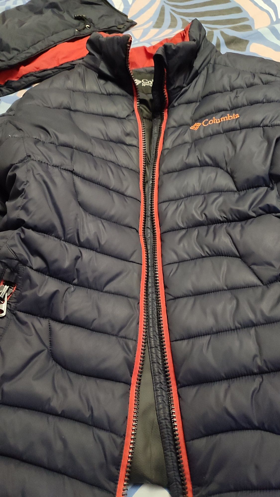 Продам зимнюю куртку Columbia 48/L