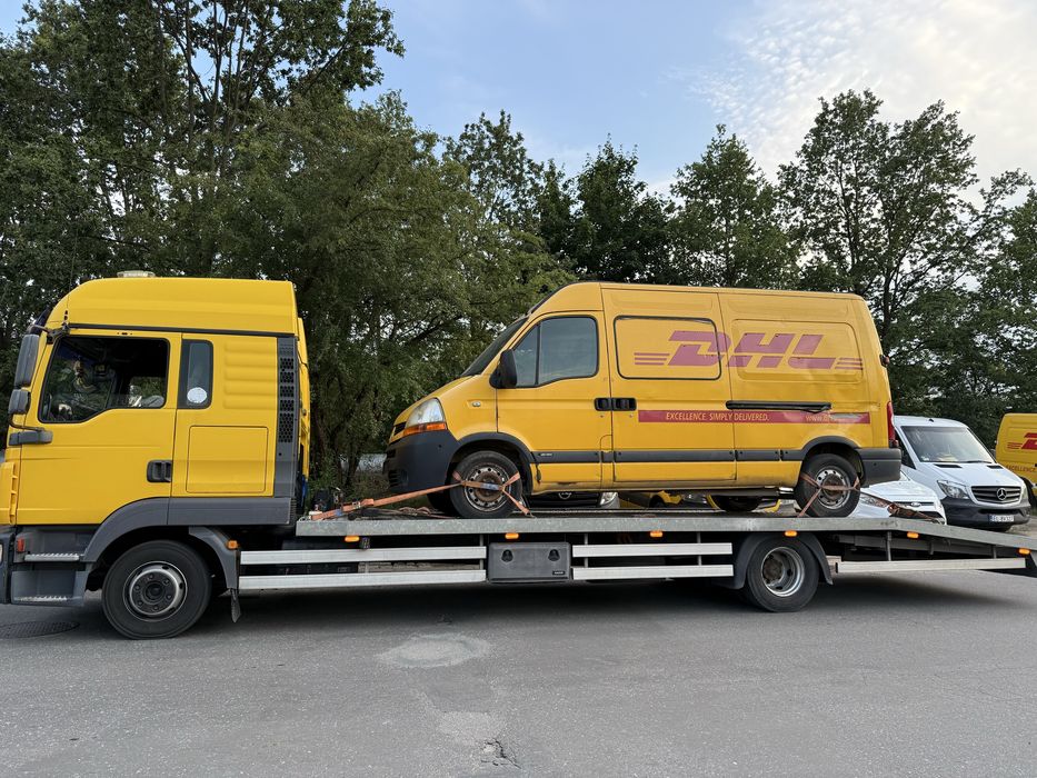 Pomoc drogowa Laweta Holowanie Assistance Autostrada Transport maszyn