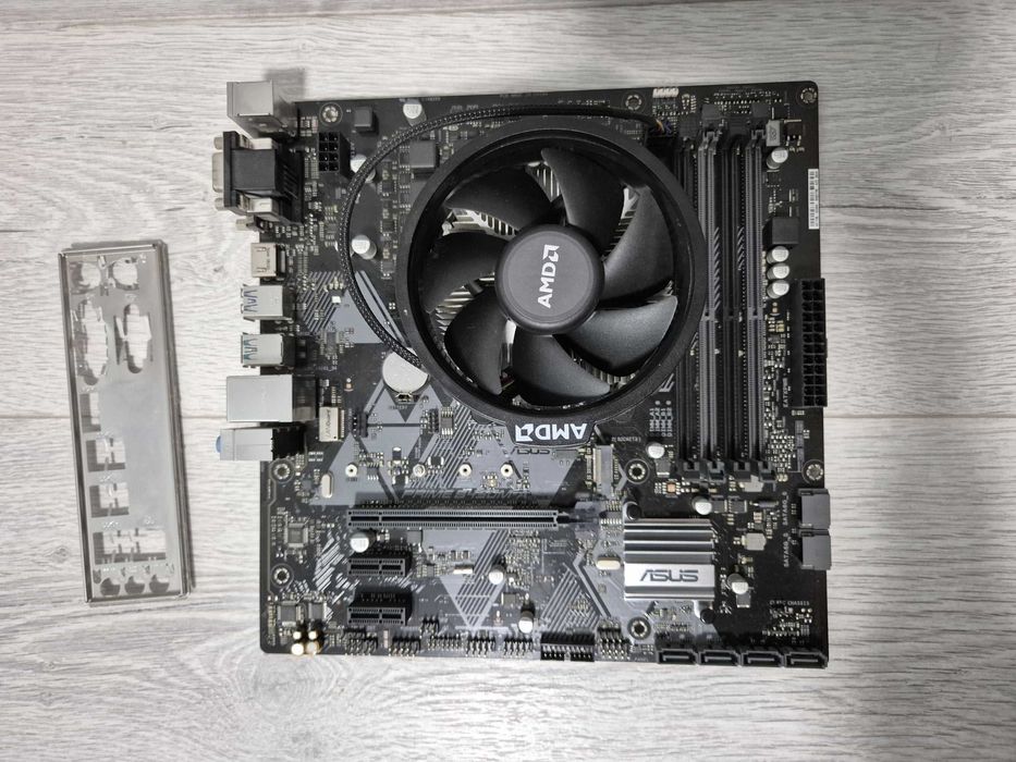 AM4 сет з графікою VEGA11 > Ryzen 5 3400G+плата ASUS B450 mATX.TradeIN