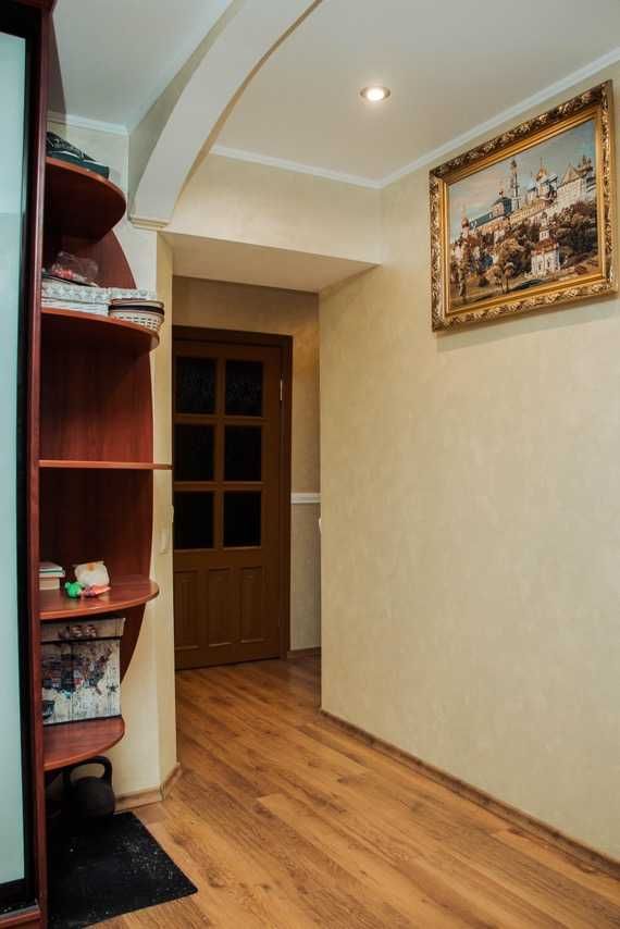 Продаж 4 кімнатної квартири Мистецькі Ворота.