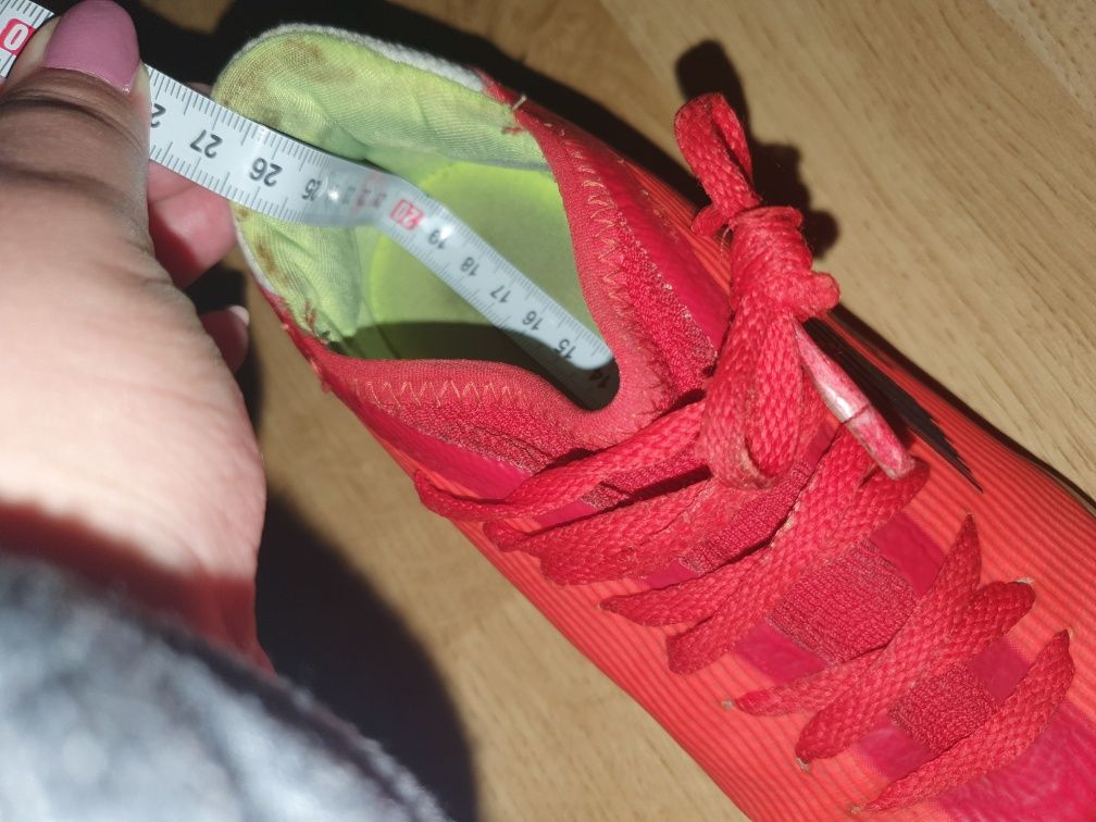 Halówki dziecięce  adidas w rozmiarze 33 ( wkładka ok 20 cm )