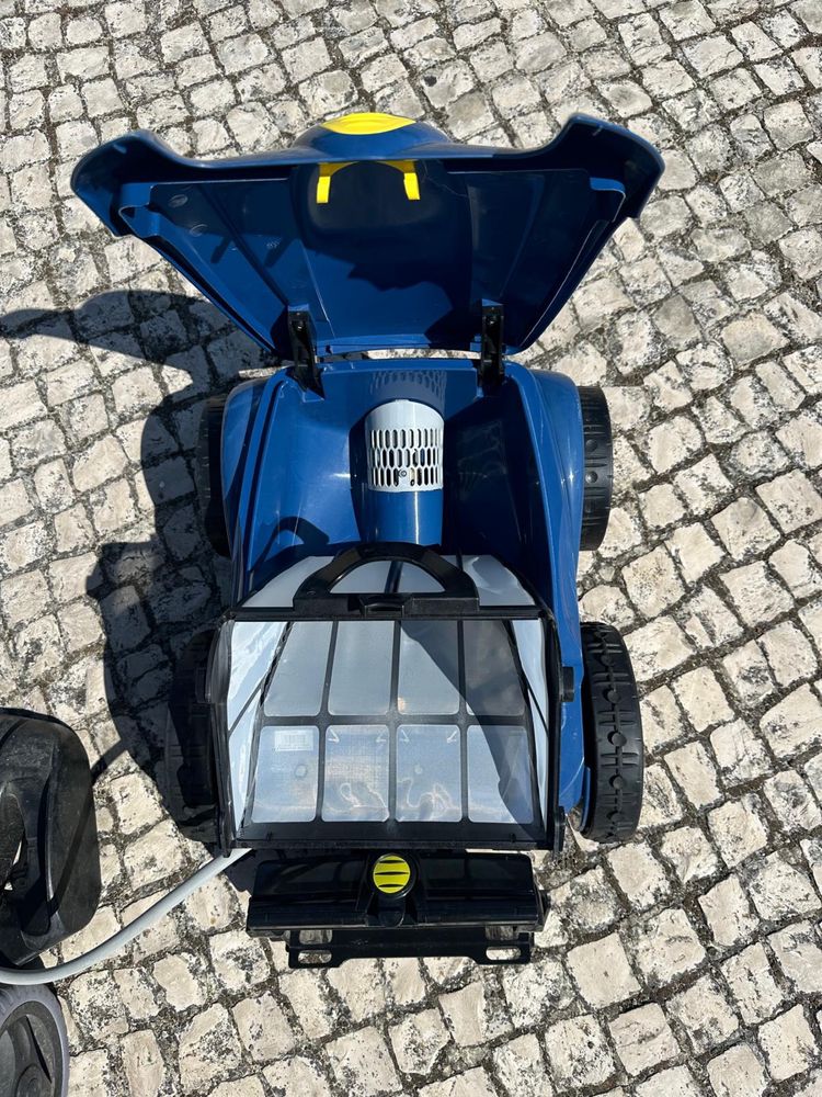 ROBOT limpa piscina ZODIAC