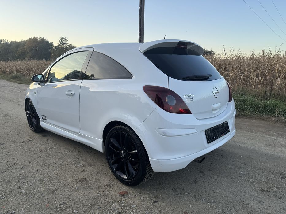 Opel Corsa 1.4 benzyna limited edition