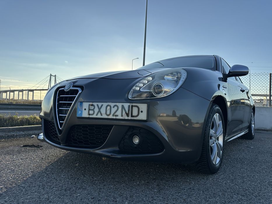 Alfa Romeu Giulietta 1.6JTD Aceito Retoma