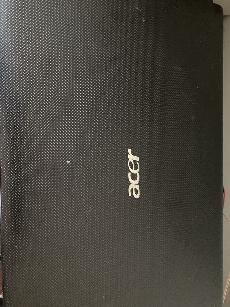 Sprzedam laptop acer