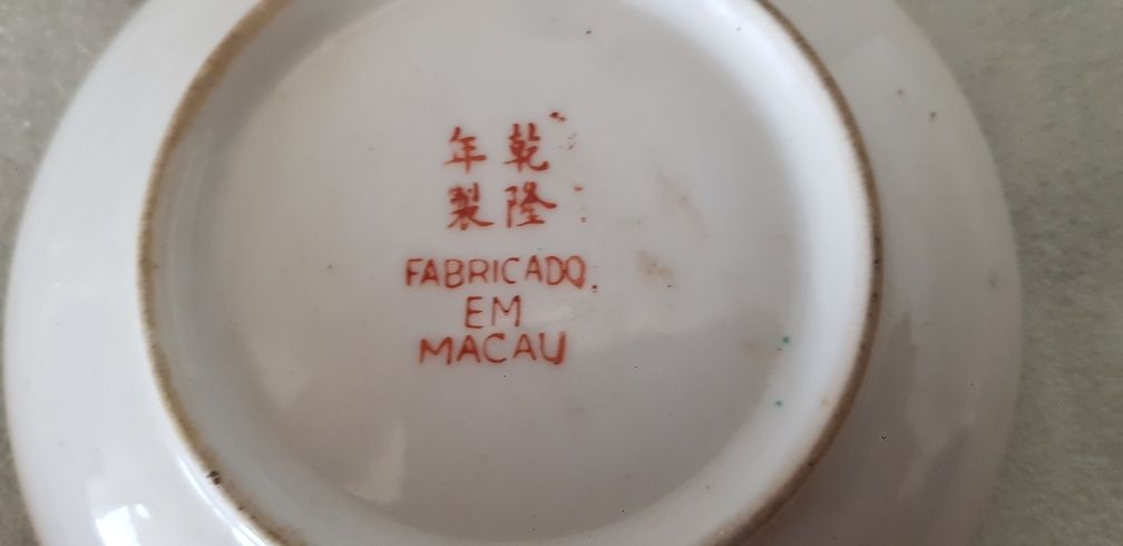 2 chávenas do Japão e Macau