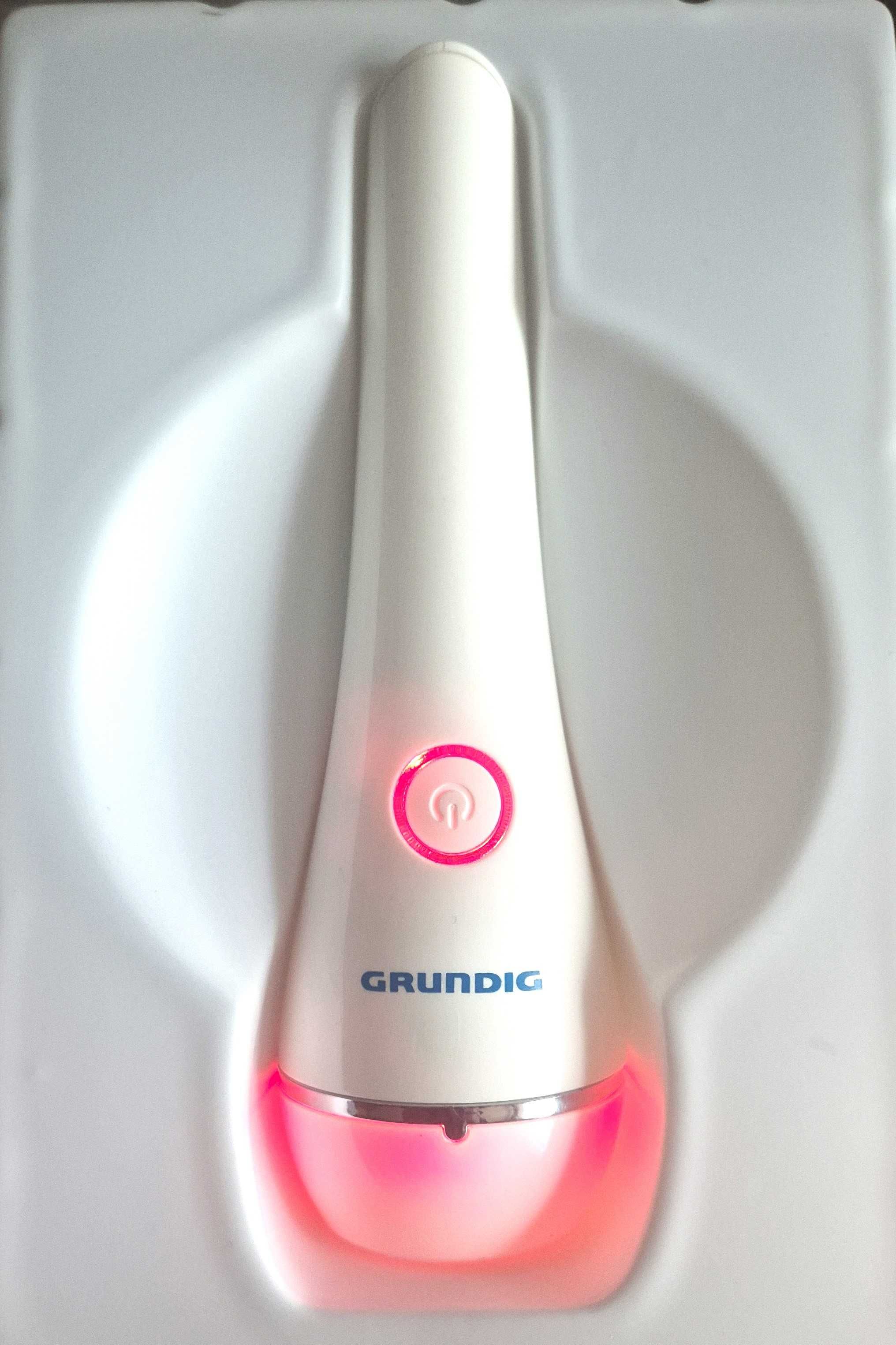 Masażer GRUNDIG Face Massager Biały