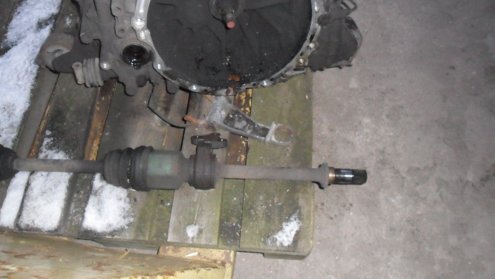 Mazda MX3, 1,8 benzyna,V8,skrzynia biegów manualna,