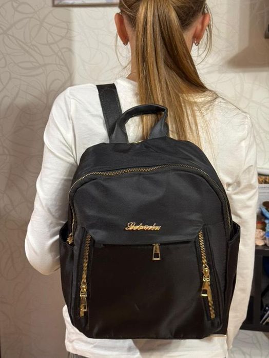 продам новый рюкзак,состояние 10/10 не разу не пользовались