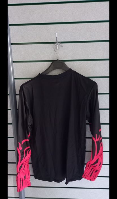 Camisolas Rinat guarda redes