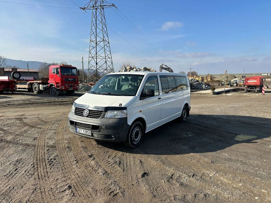 Volkswagen Transporter T5 9-osobowa
