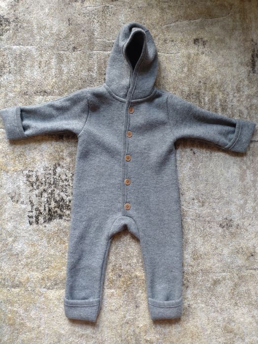 Kombinezon wełniany Merino Hessnatur r 74/80