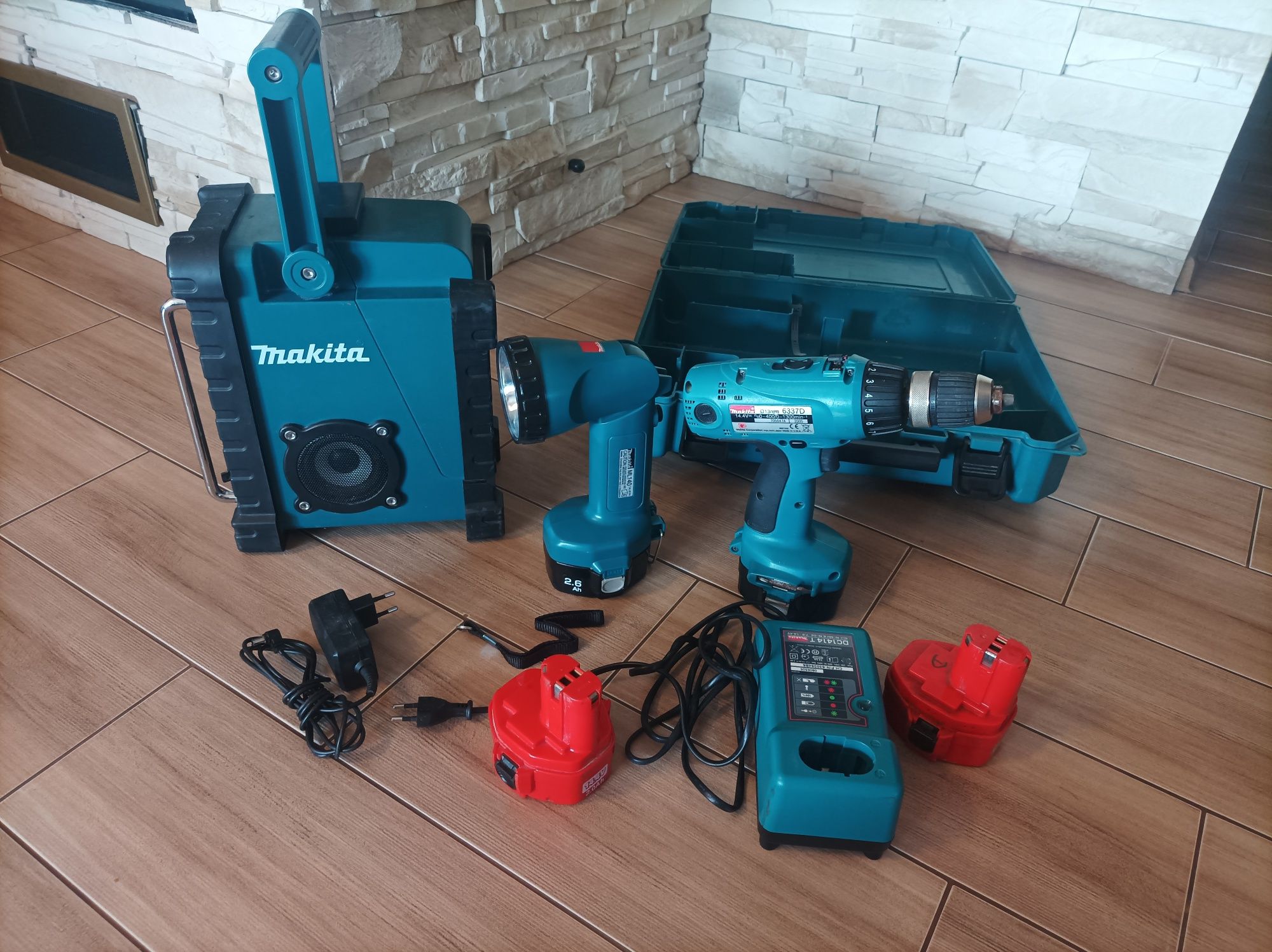 Wkrętarka Makita radio budowlane wiertarka