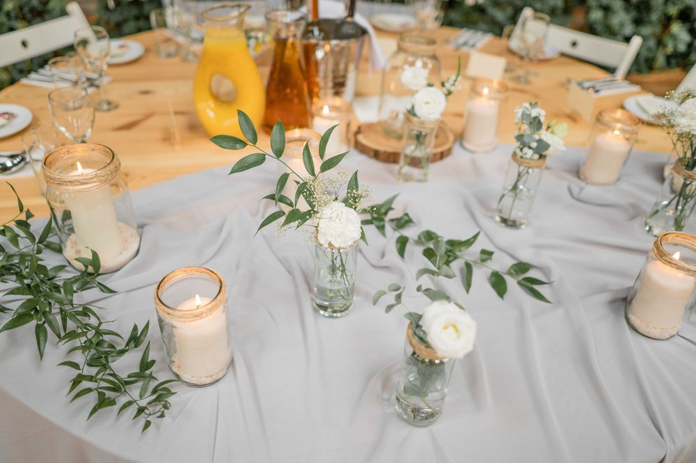 Dekoracje ślubne - szary szyfon