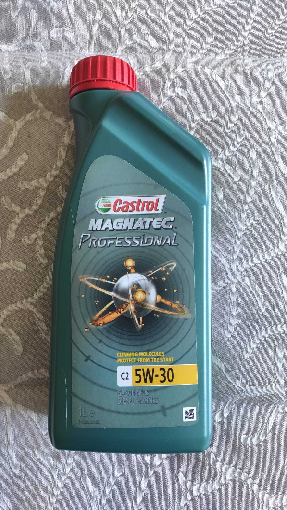 Óleo do motor CASTROL Magnatec Professional, C2 15089B