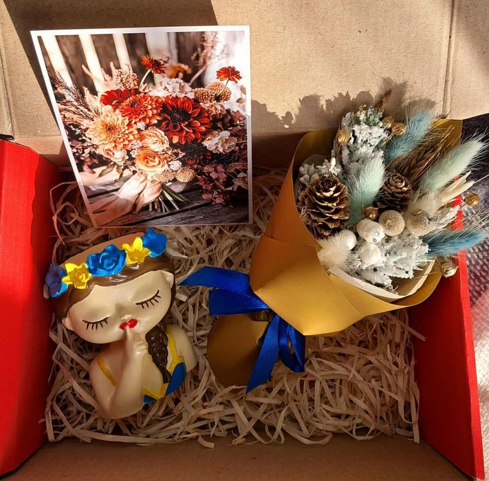 Подарунковий бокс, подарунковий набір, подарунок для дівчини