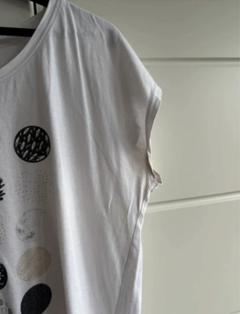 T-shirt reserved