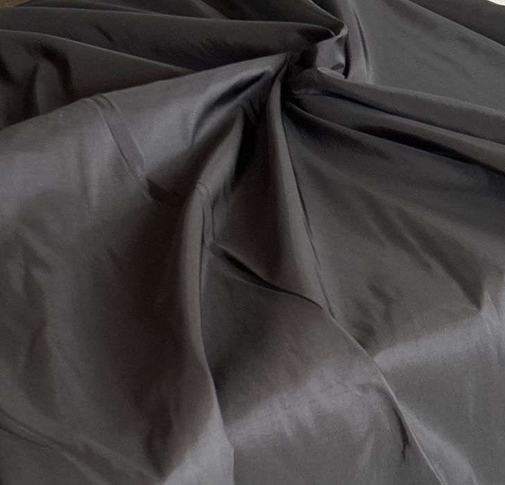 Materiał tafta czarna kupon 10 m