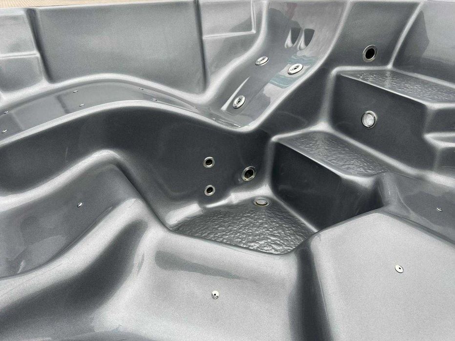 Balia bania hot tub jacuzzi ogrodowe całoroczne opalane drewnem masaż