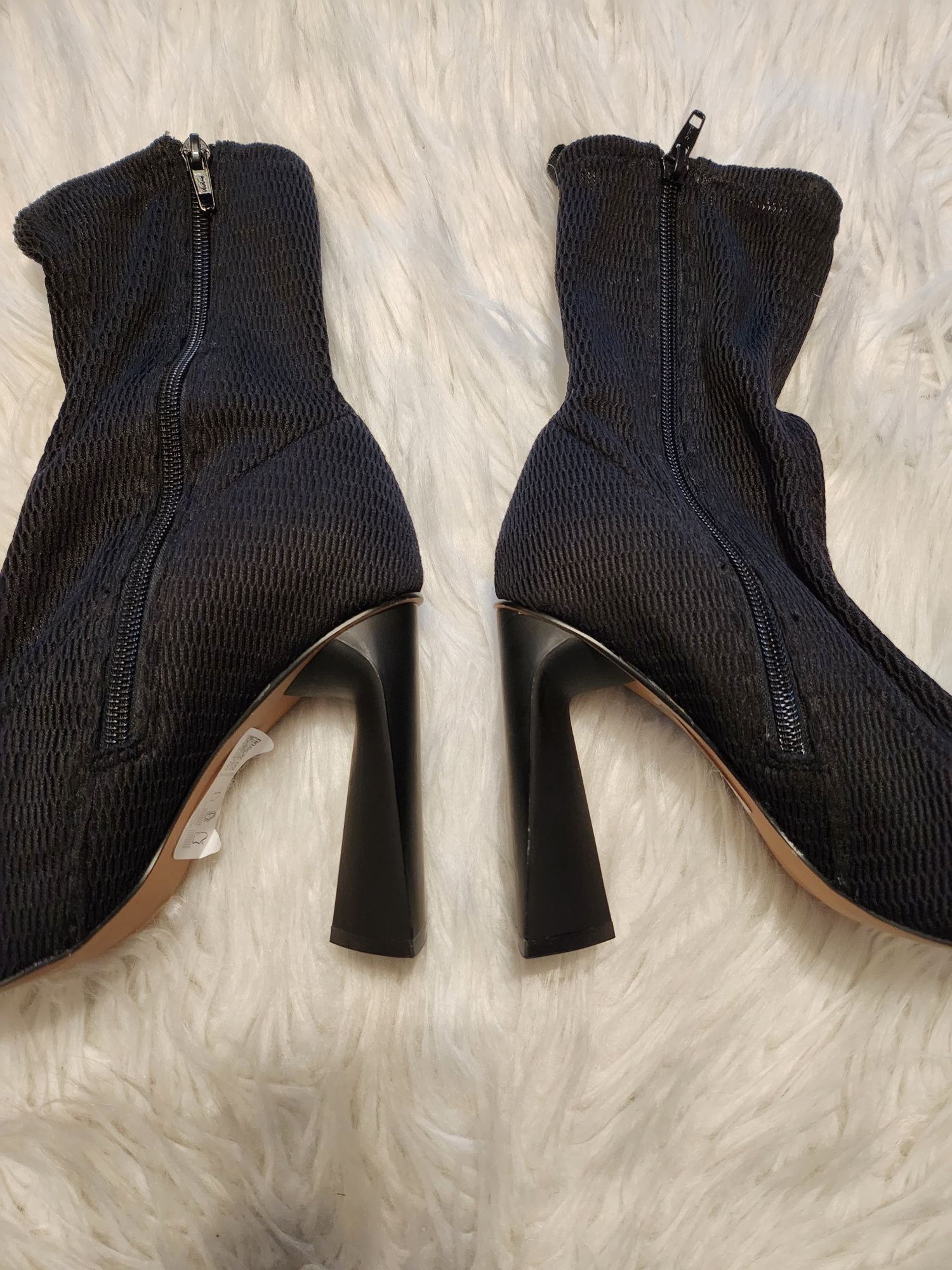 Buty z czubkiem kwadratowym r.38 Asos