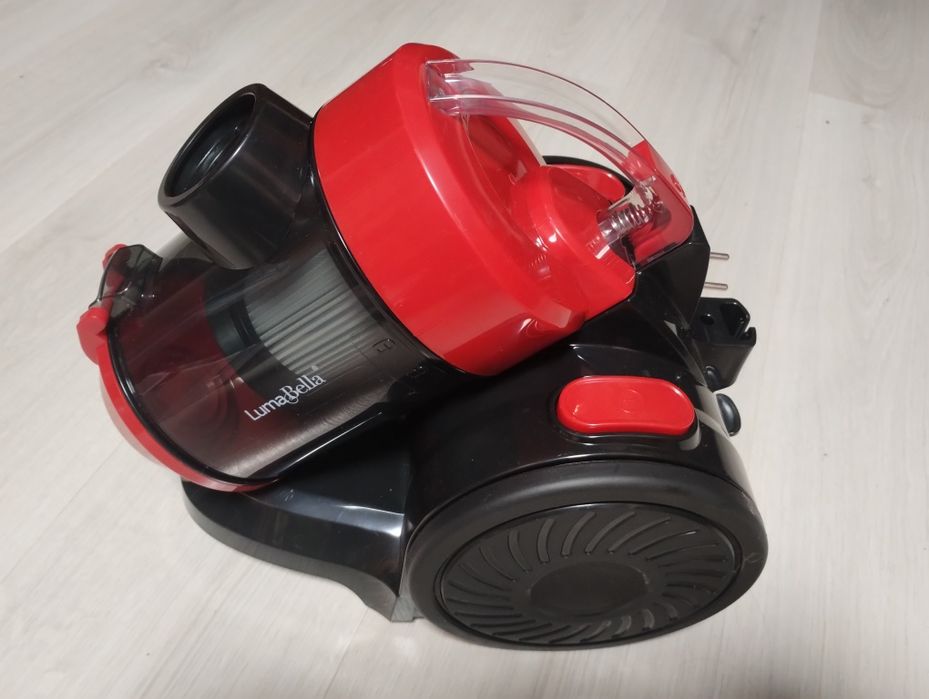 Пилосос Luma Bella моделі LB-63005.