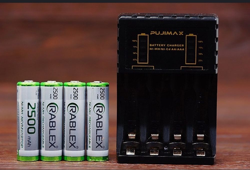 Фото спалах Minolta+ Чохол+ Акб