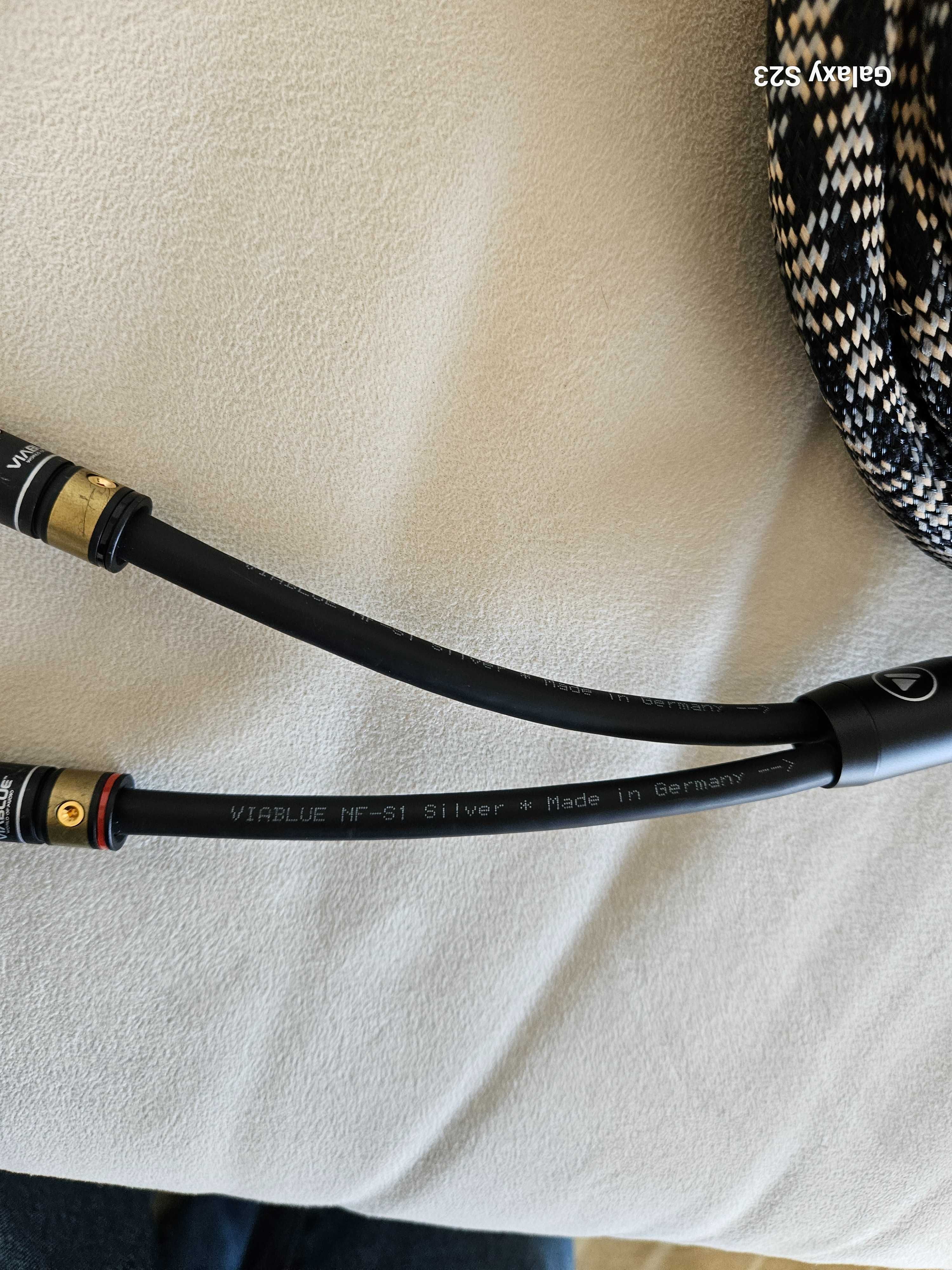 Cabos RCA marca Viablue, modelo NF-S1 Silver com 5 m.