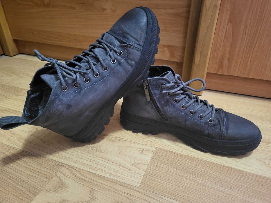 Ботинки зимние кожанные