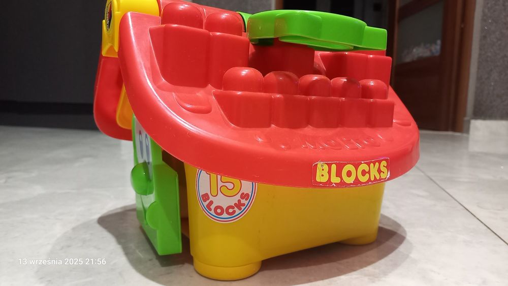 Domek z klockami, Domek dydaktyczny Klocki Molto Bloks Polesie