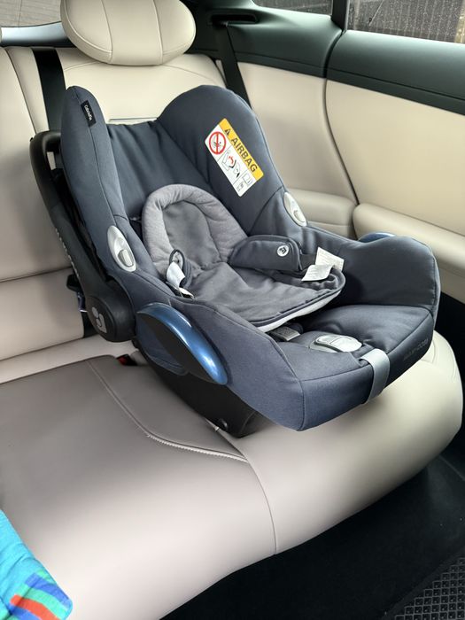 Автокрісло MAXI-COSI CabrioFix i-Size