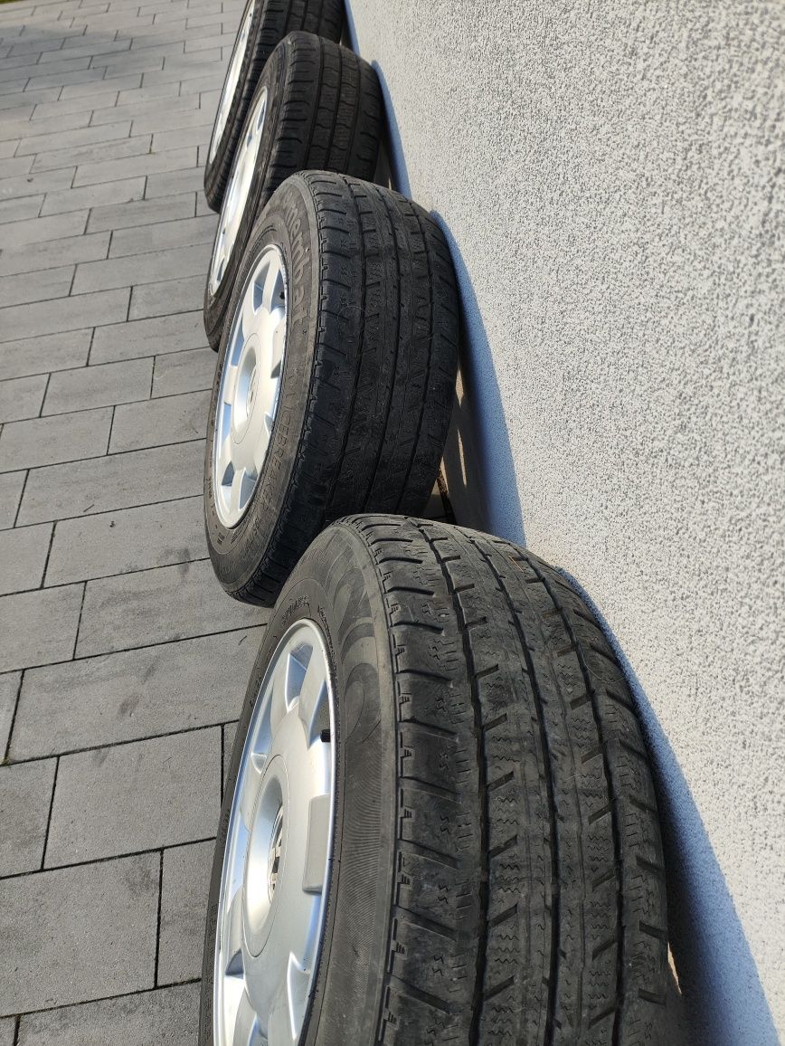 Felgi aluminiowe ,opony VW T4 Caravelle Multivan 15 cali