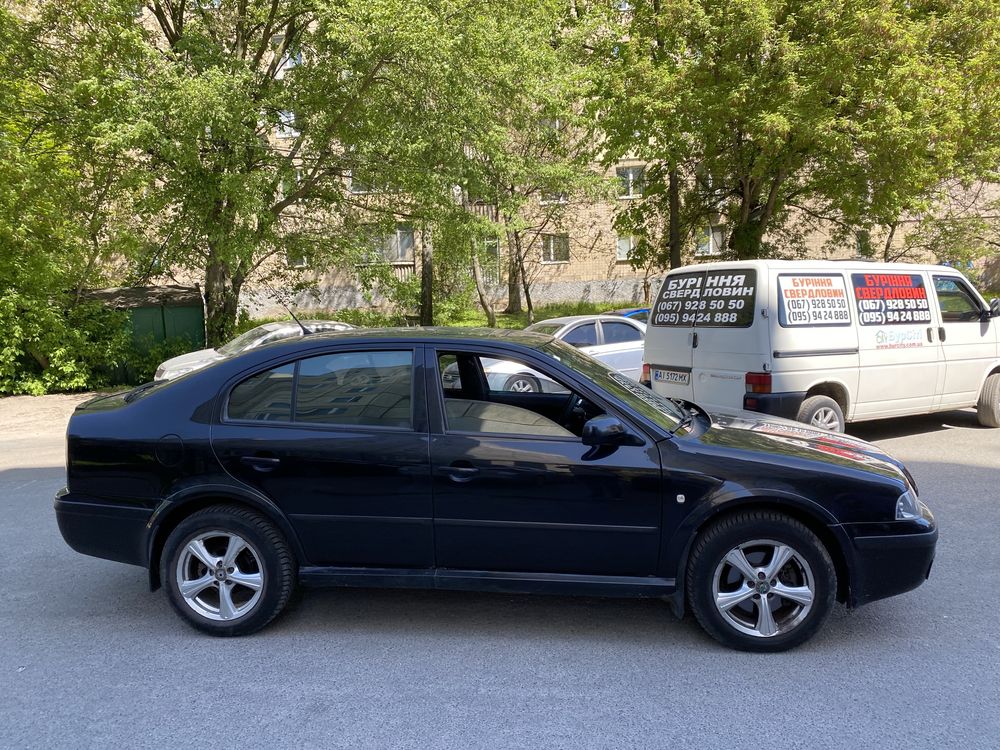 Skoda octavia tour 1.8T автомат