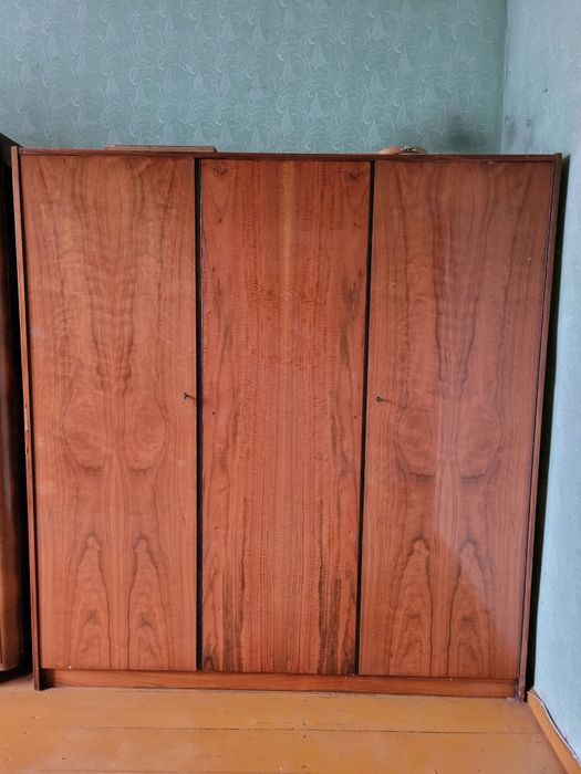 Szafa 3 drzwiowa PRL