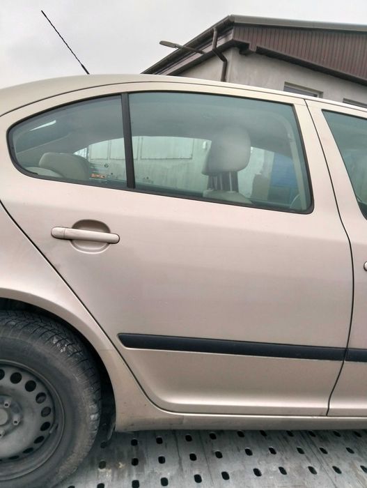 Skoda octavia ii hb drzwi kompletne prawe