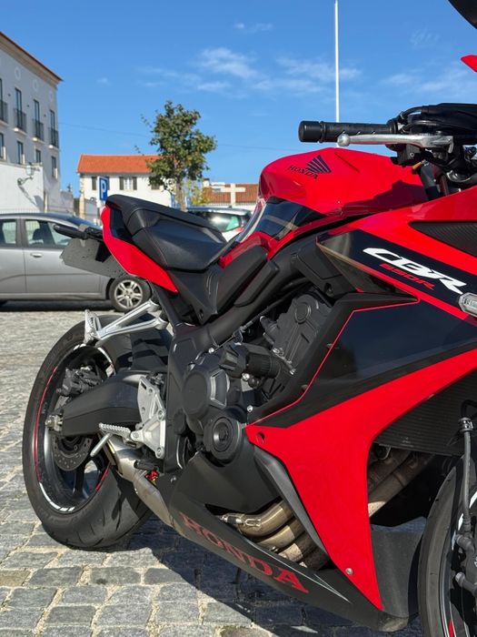 CBR 650 R 2023 35KW (Deslimitada na marca) 3 anos de garantia