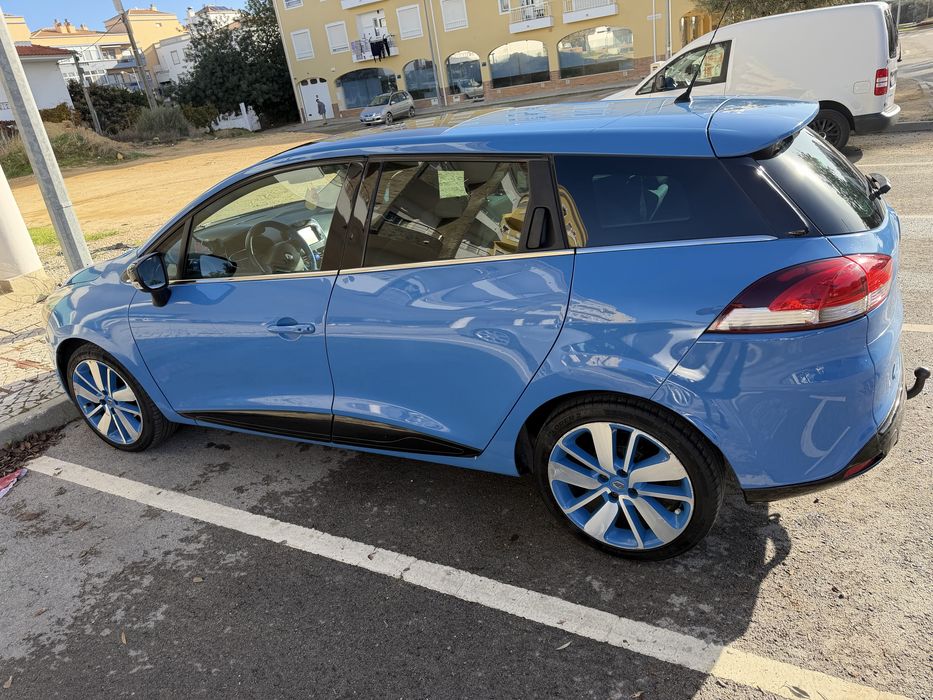 Carro em otimo estado 6500€