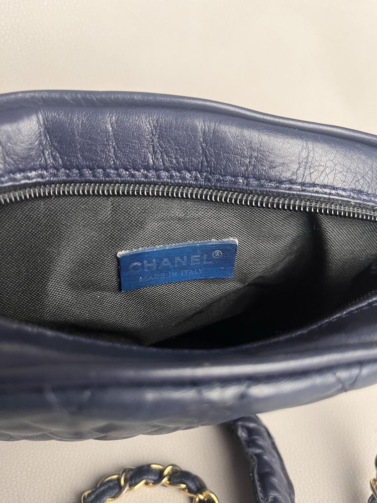 Сумка Chanel camera bag вінтаж брелок chanel оригінал у подарунок