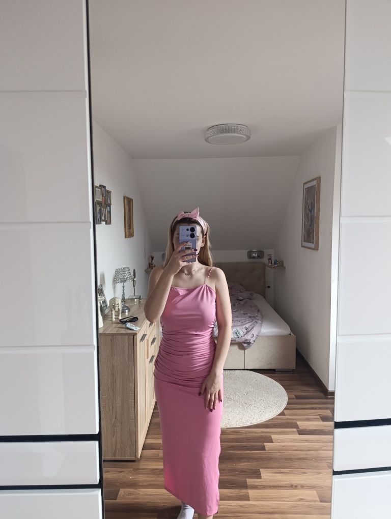 Sukienka z rozcięciem marszczona letnia MIDI koktajlowa sexy s m